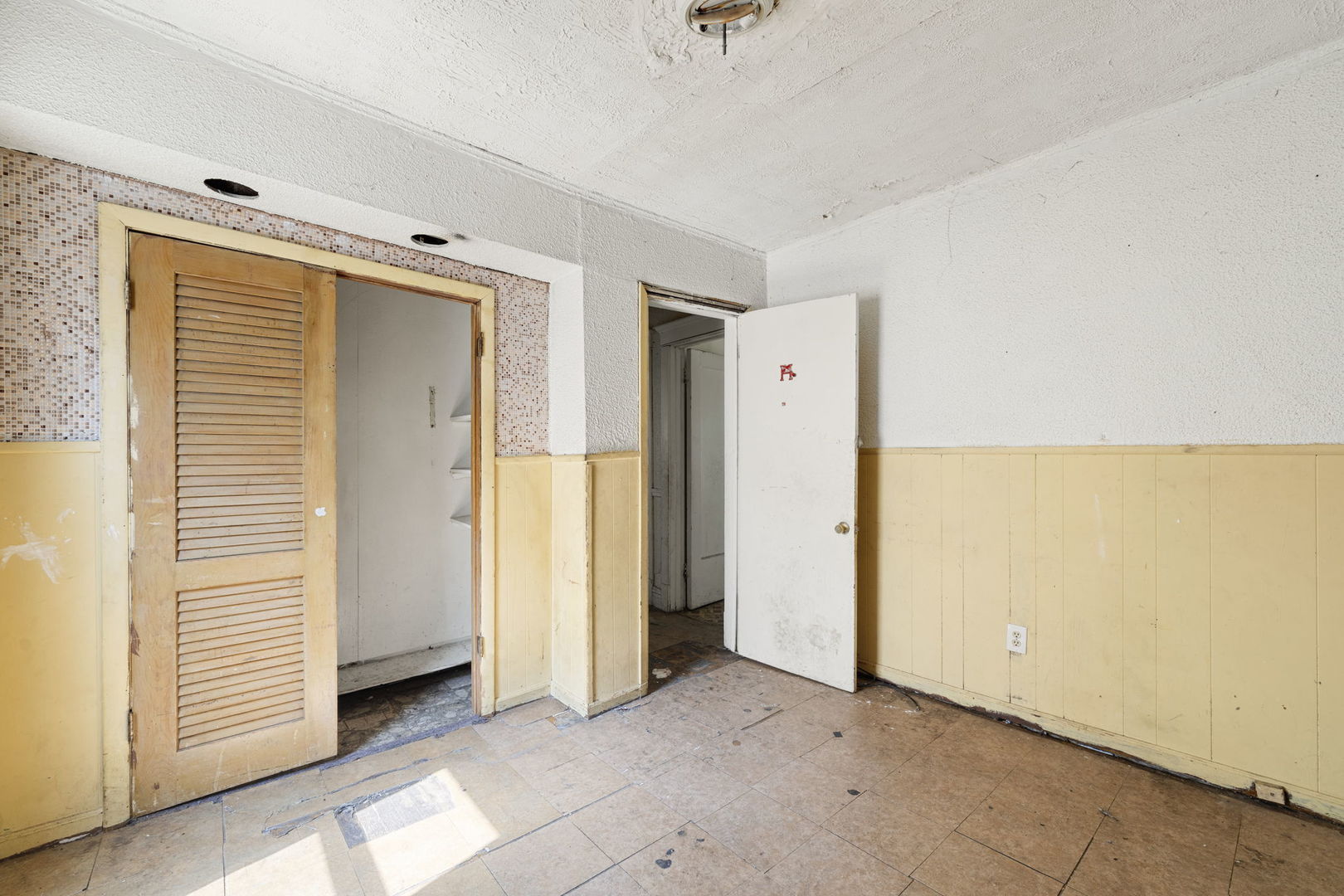 1059 N Lorel Avenue, Chicago, IL 60651