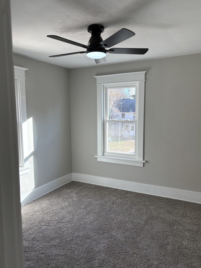 304 1/2 W 7th Street, Sterling, IL 61081