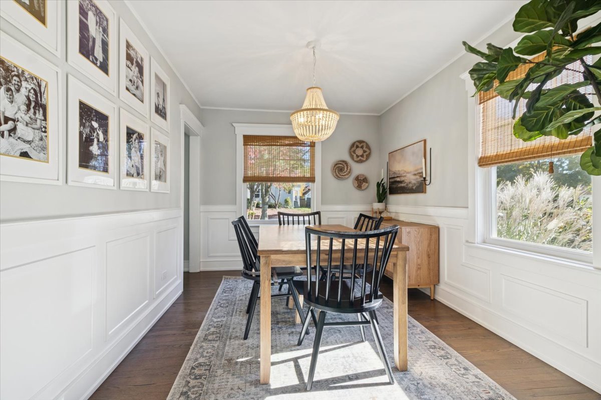 746 N Pine Avenue, Arlington Heights, IL 60004