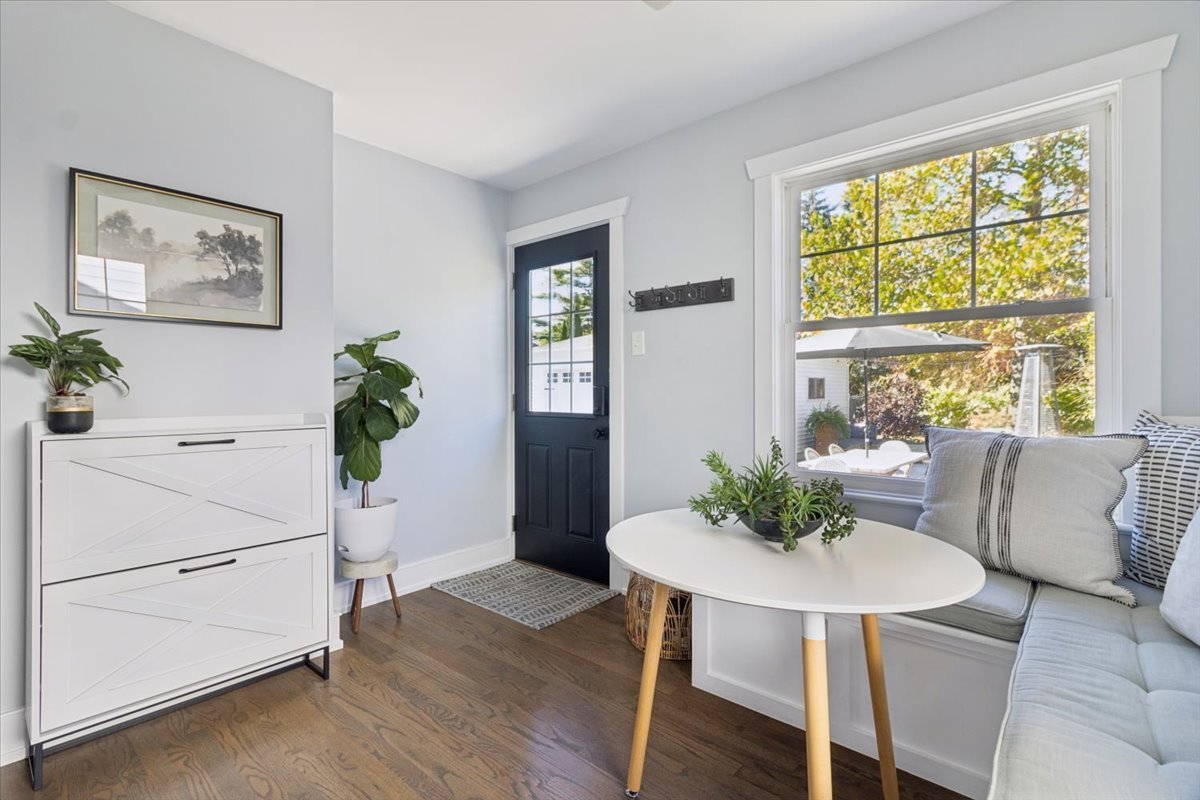 746 N Pine Avenue, Arlington Heights, IL 60004