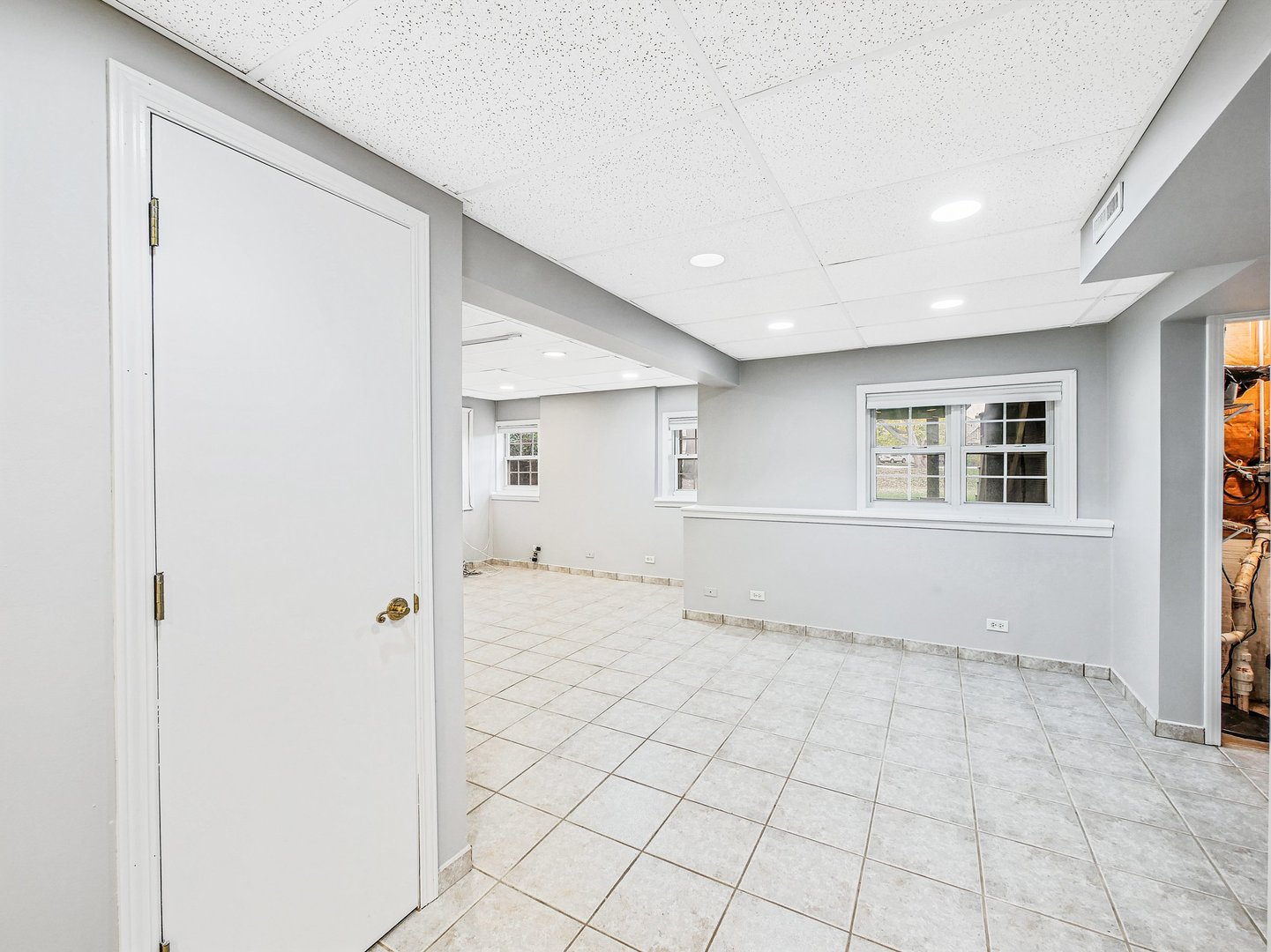 853 Rosebud Court, Roselle, IL 60172