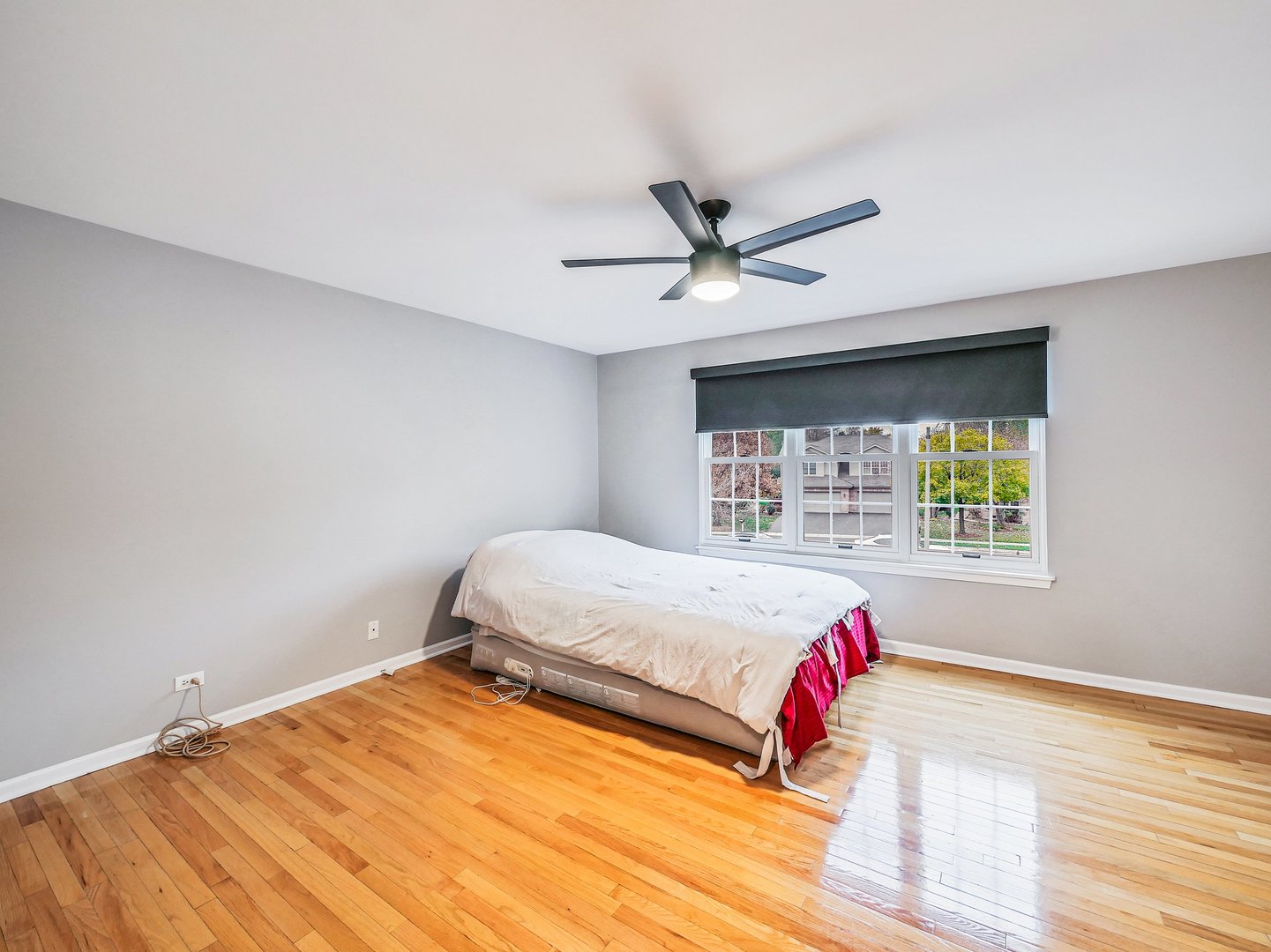 853 Rosebud Court, Roselle, IL 60172