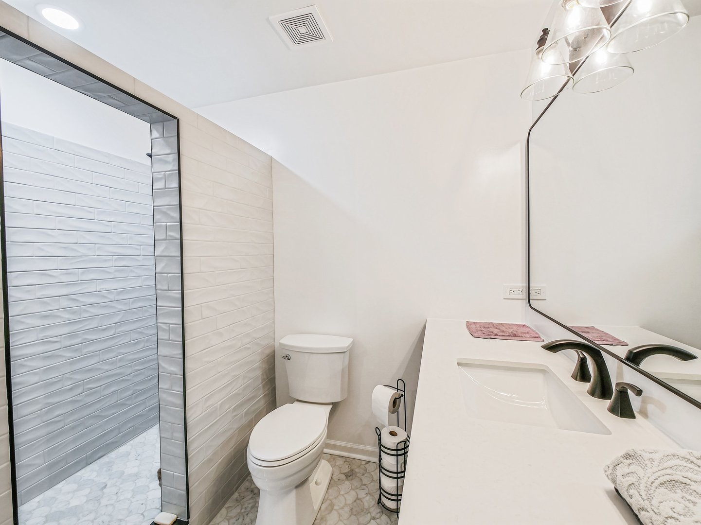 853 Rosebud Court, Roselle, IL 60172