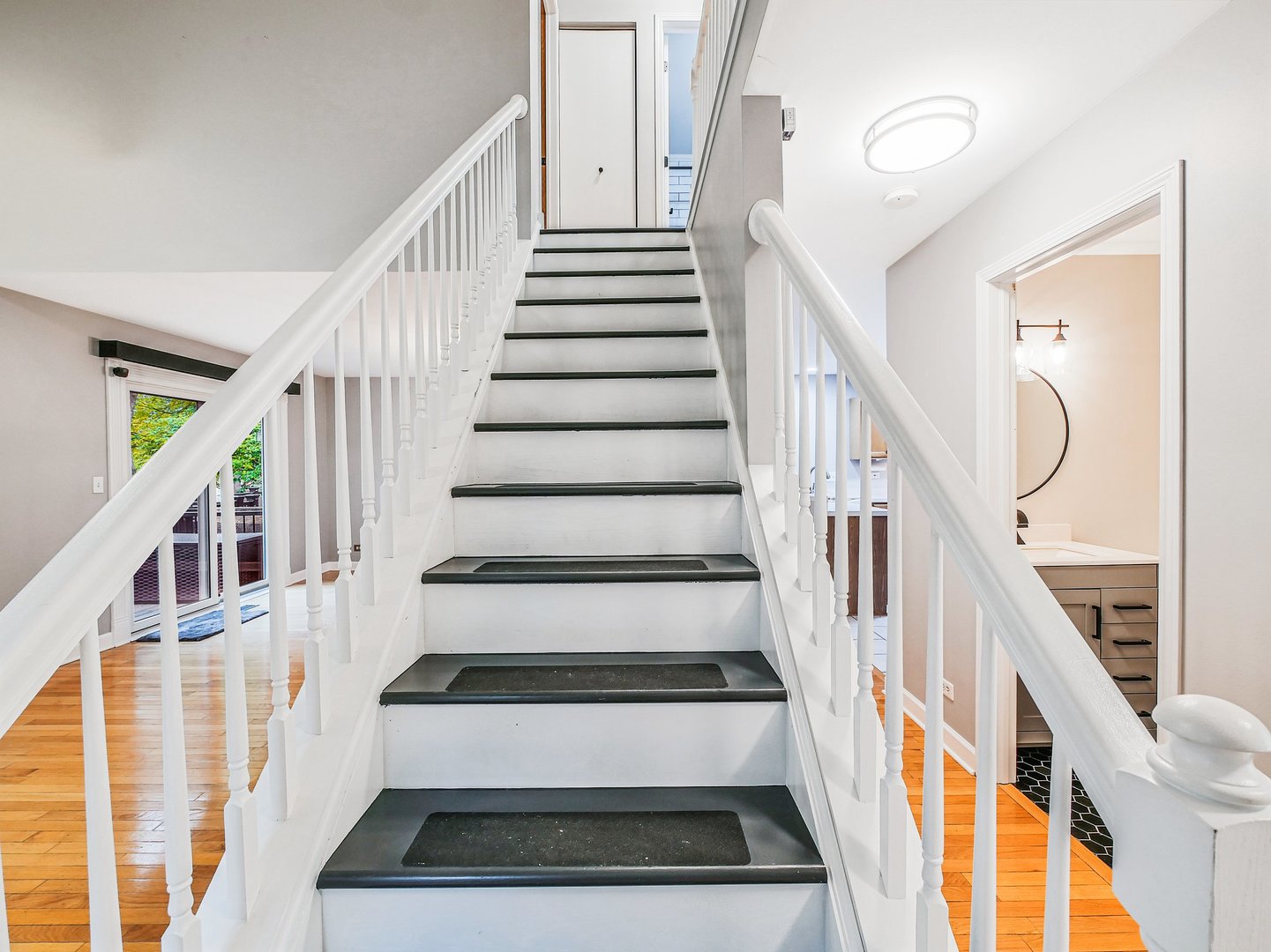 853 Rosebud Court, Roselle, IL 60172