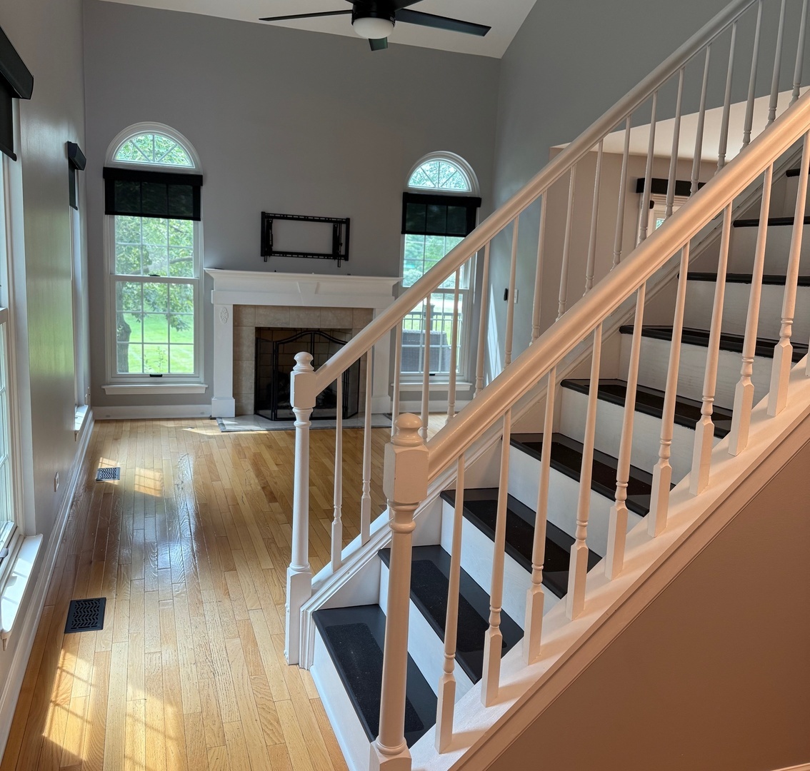 853 Rosebud Court, Roselle, IL 60172