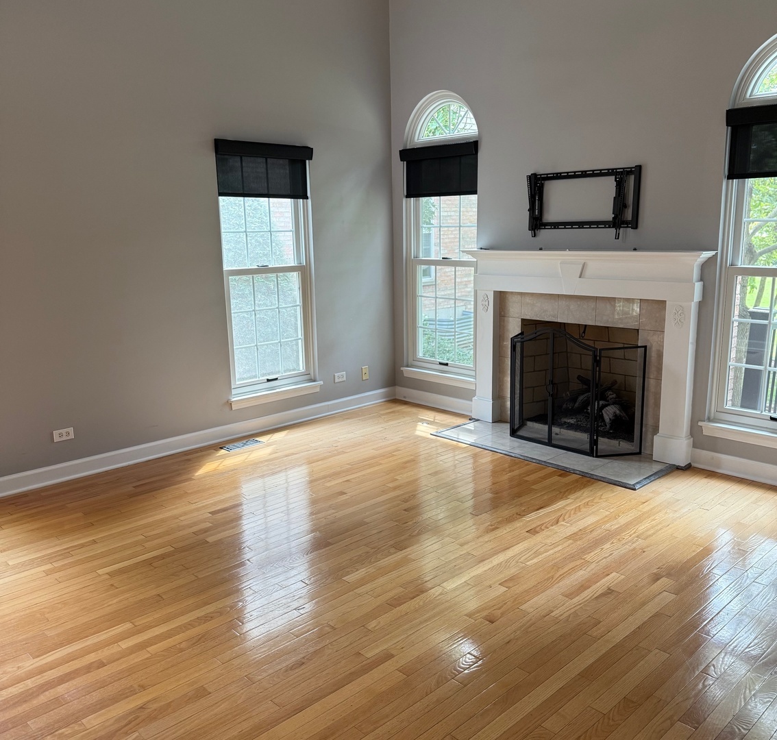 853 Rosebud Court, Roselle, IL 60172