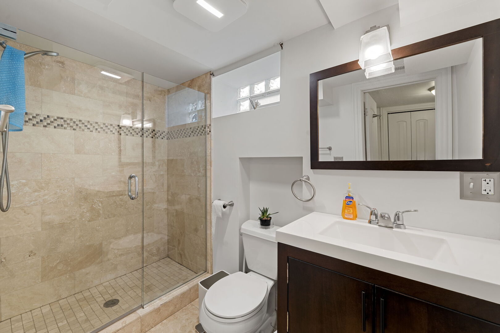 1514 N 22nd Avenue, Melrose Park, IL 60160