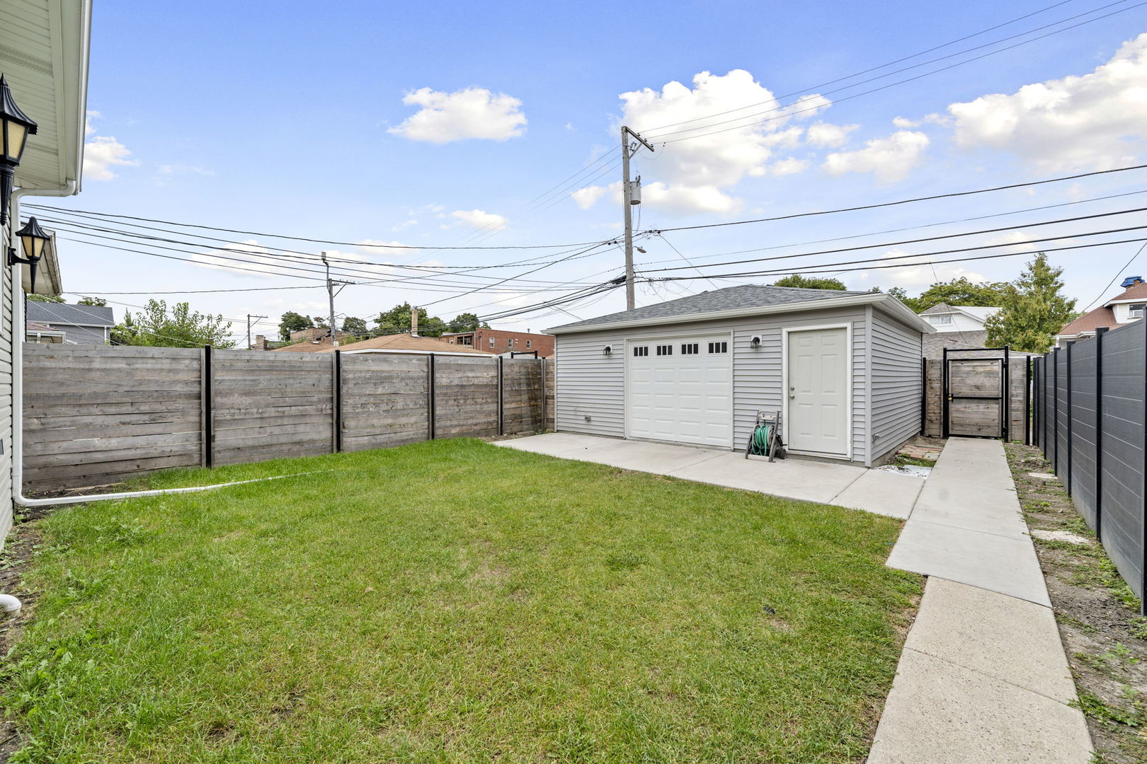 4630 W Montana Street, Chicago, IL 60639