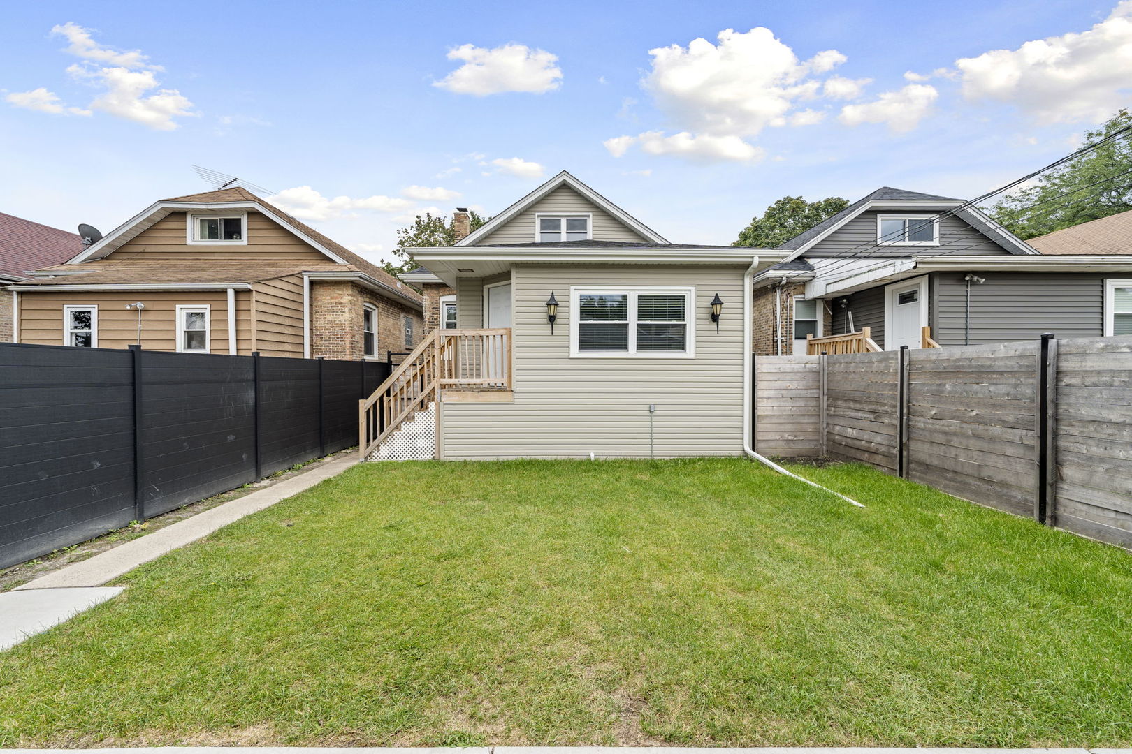 4630 W Montana Street, Chicago, IL 60639