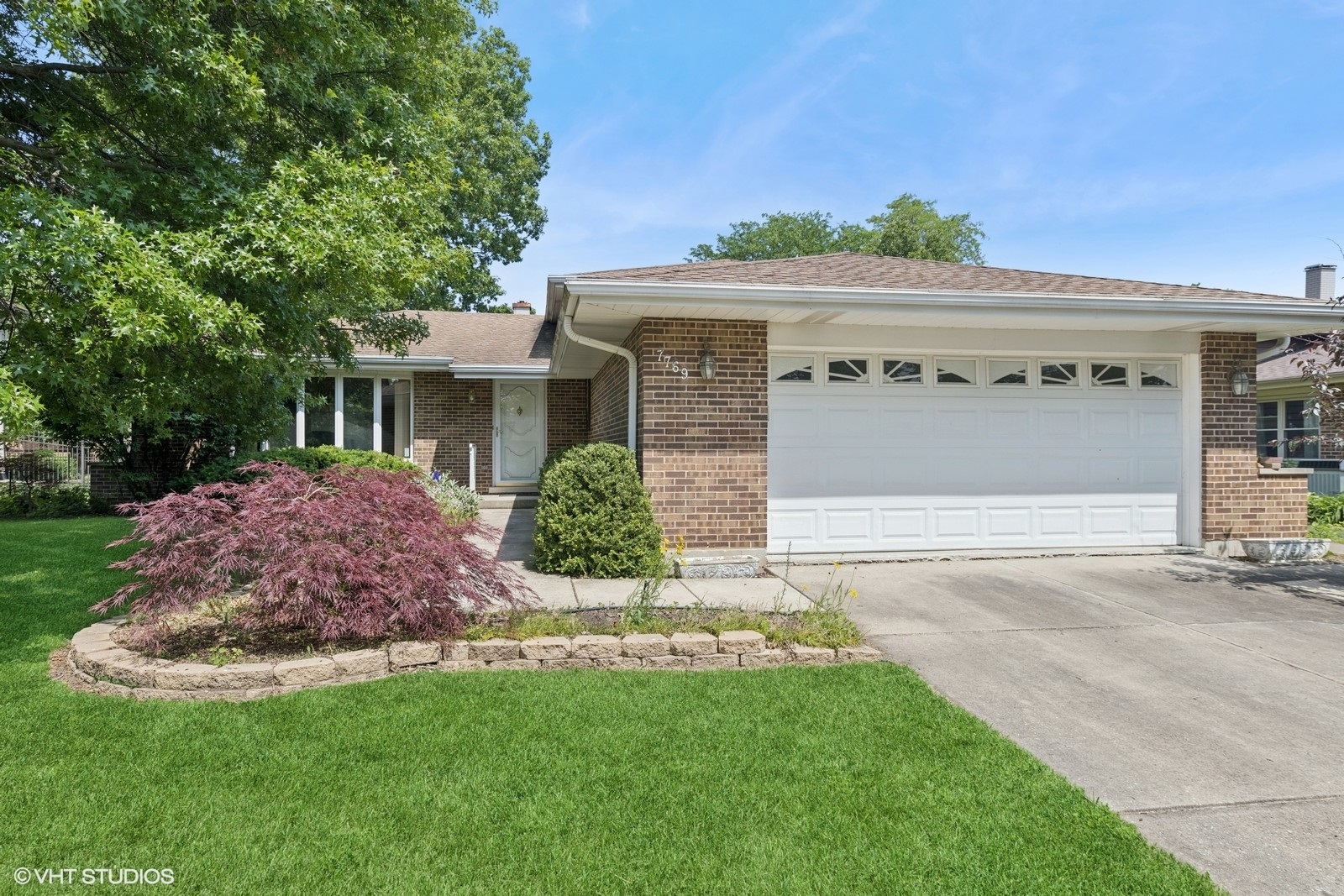 7769 Danbury Drive, Darien, IL 60561