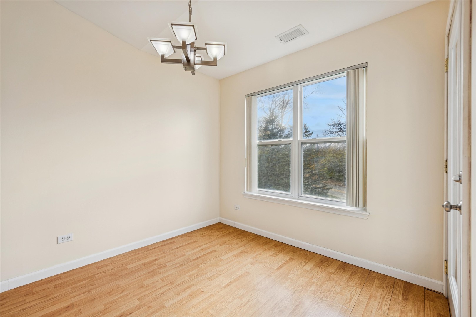 1101 YORKSHIRE Court #C, Elgin, IL 60120