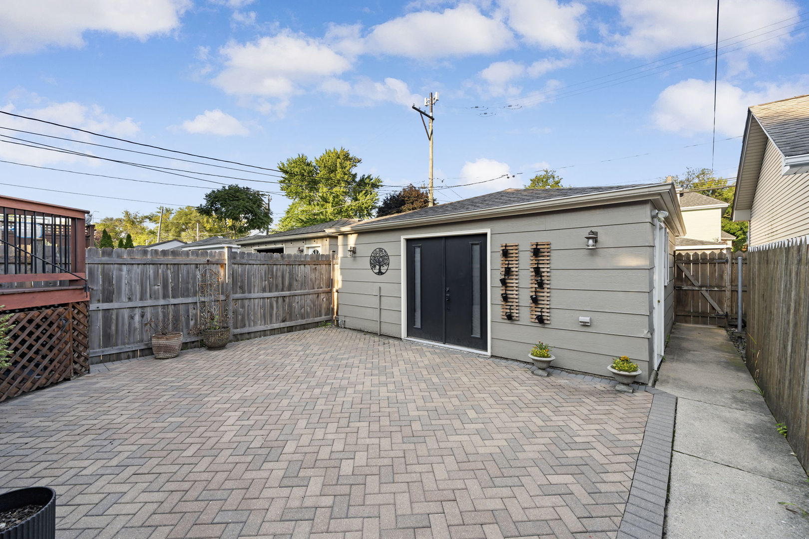 4139 N Kenneth Avenue, Chicago, IL 60641