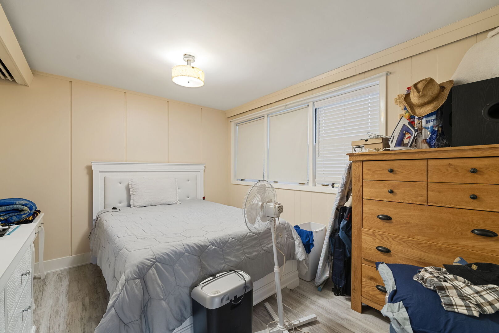 5706 N Saint Louis Avenue, Chicago, IL 60659