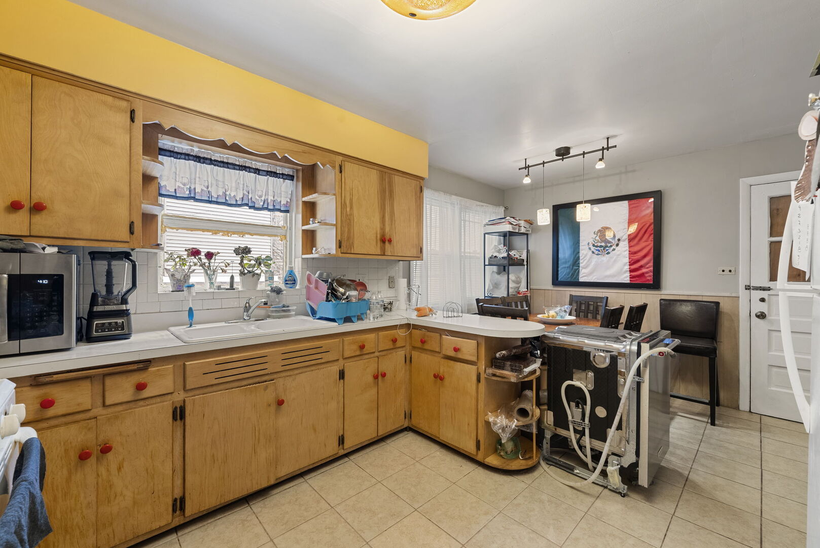 5706 N Saint Louis Avenue, Chicago, IL 60659