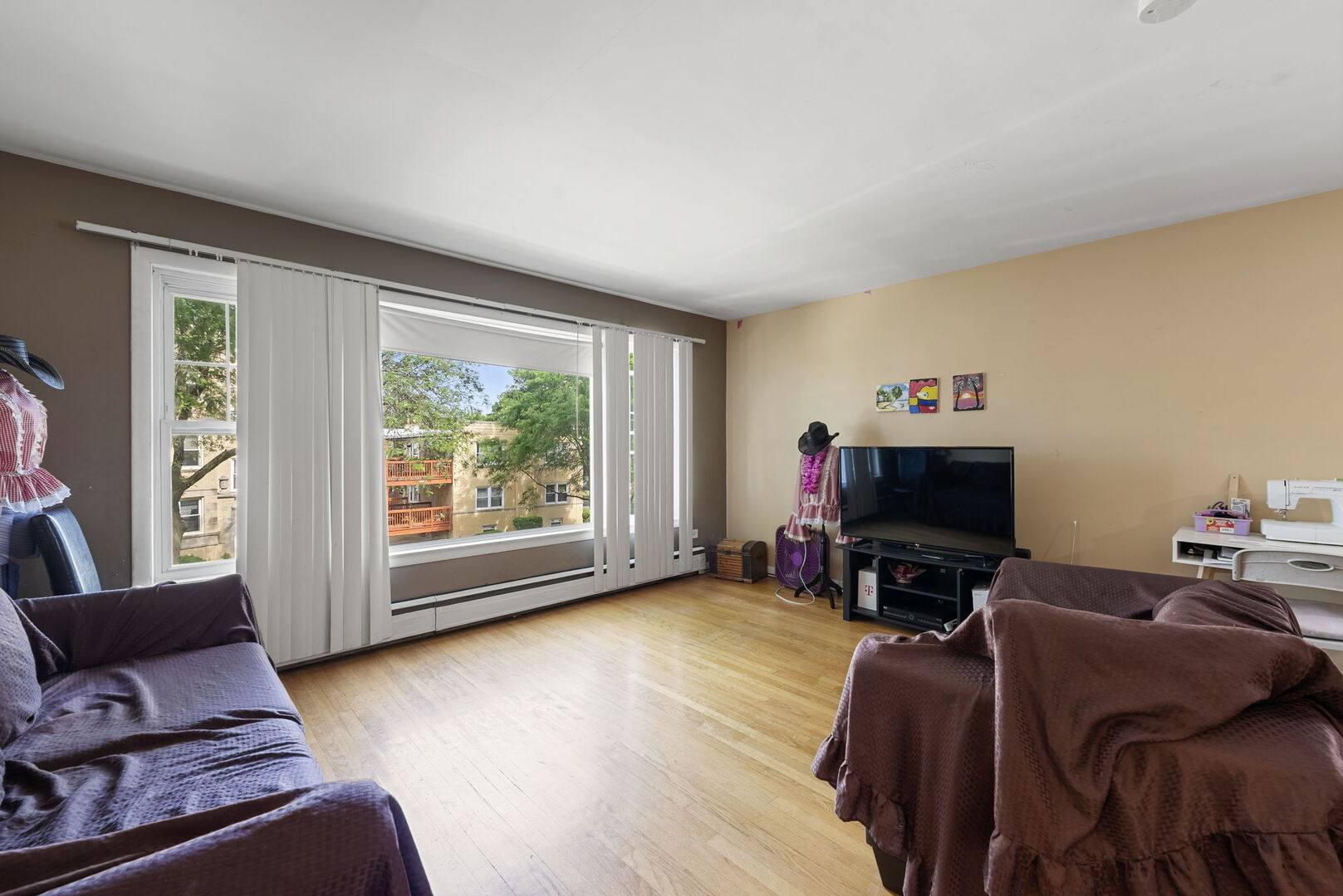 5706 N Saint Louis Avenue, Chicago, IL 60659