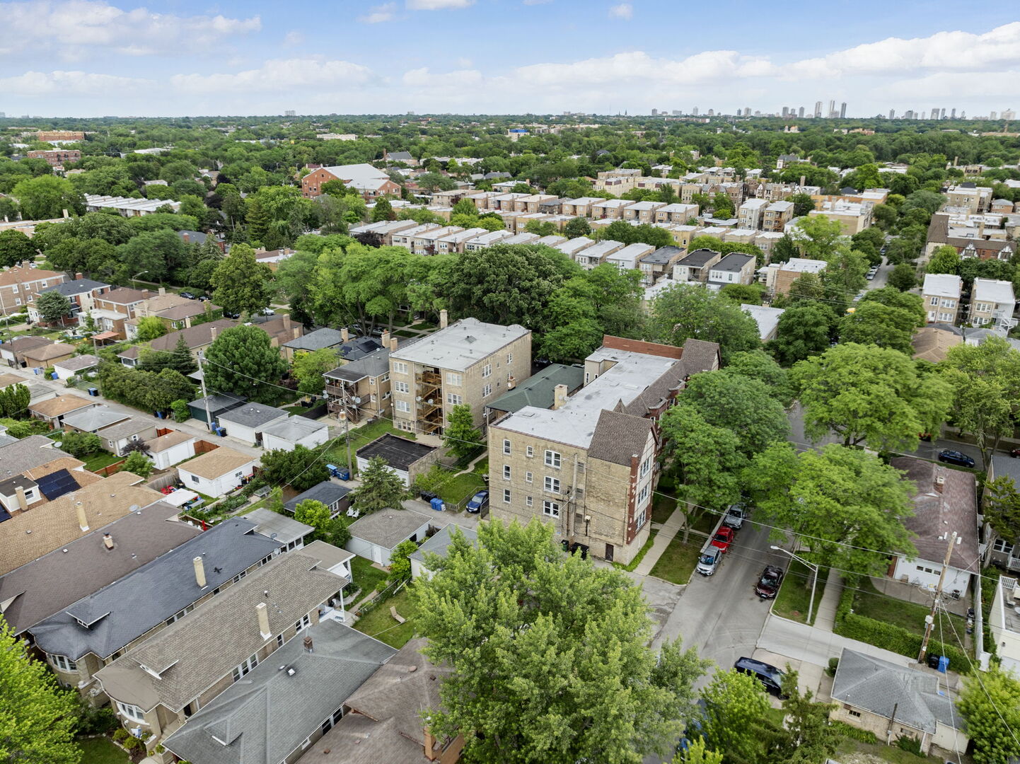 5706 N Saint Louis Avenue, Chicago, IL 60659