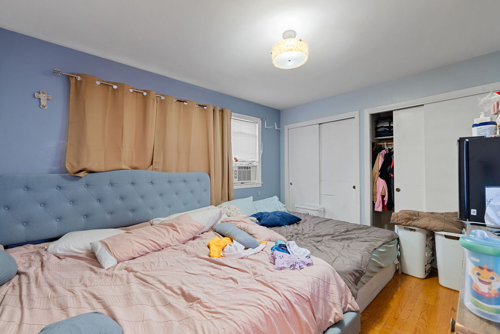 5706 N Saint Louis Avenue, Chicago, IL 60659