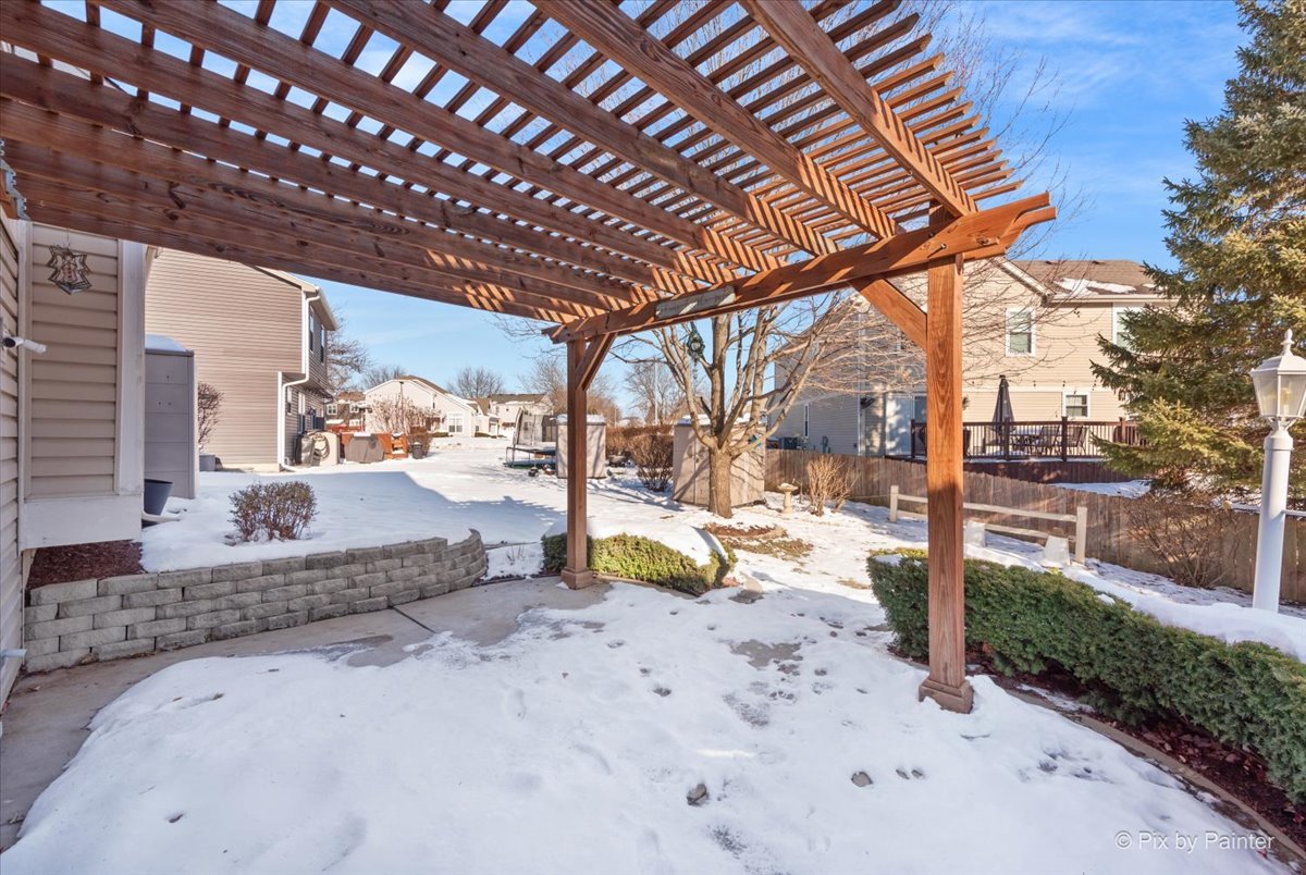 353 Juniper Lane, South Elgin, IL 60177