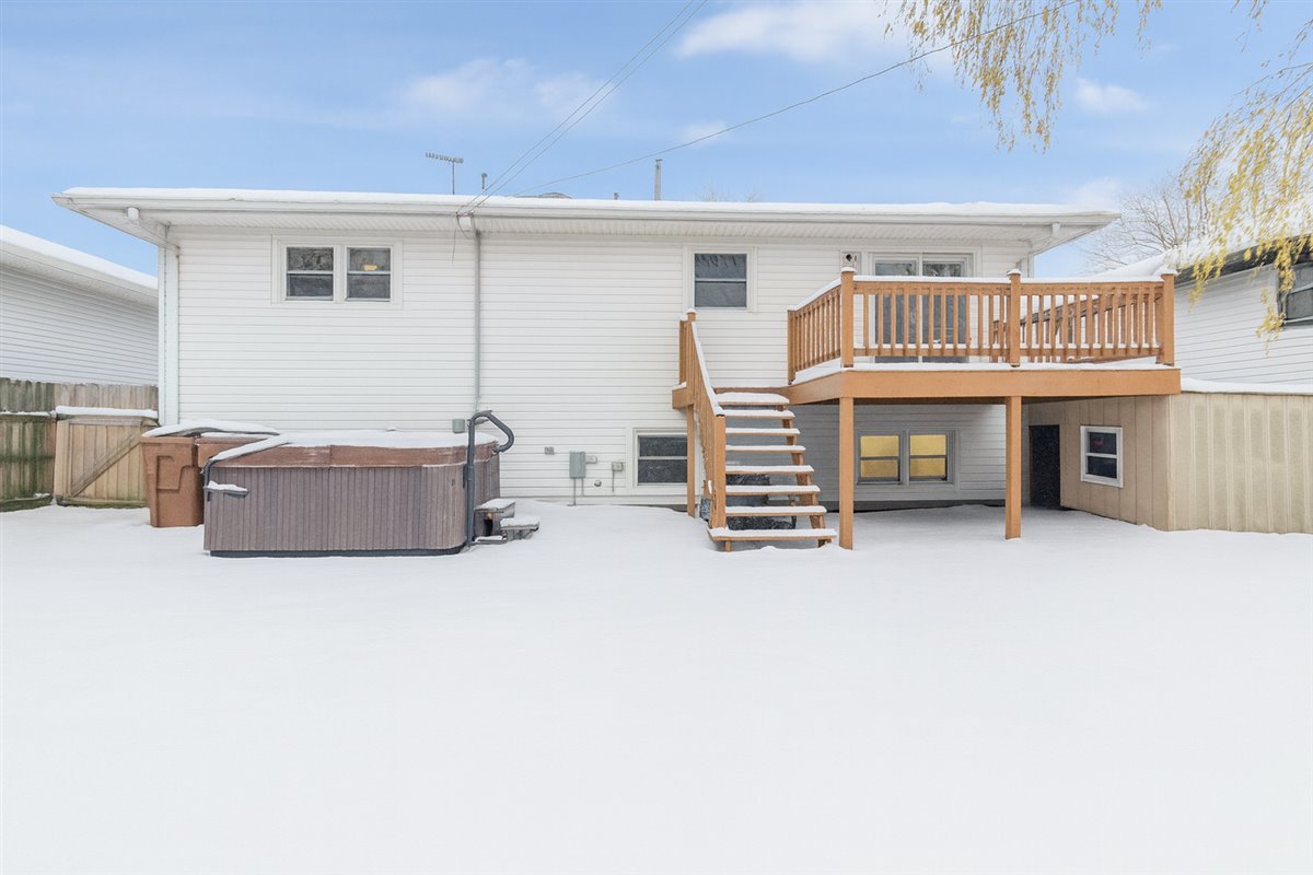 26W028 Prairie Avenue, Wheaton, IL 60187