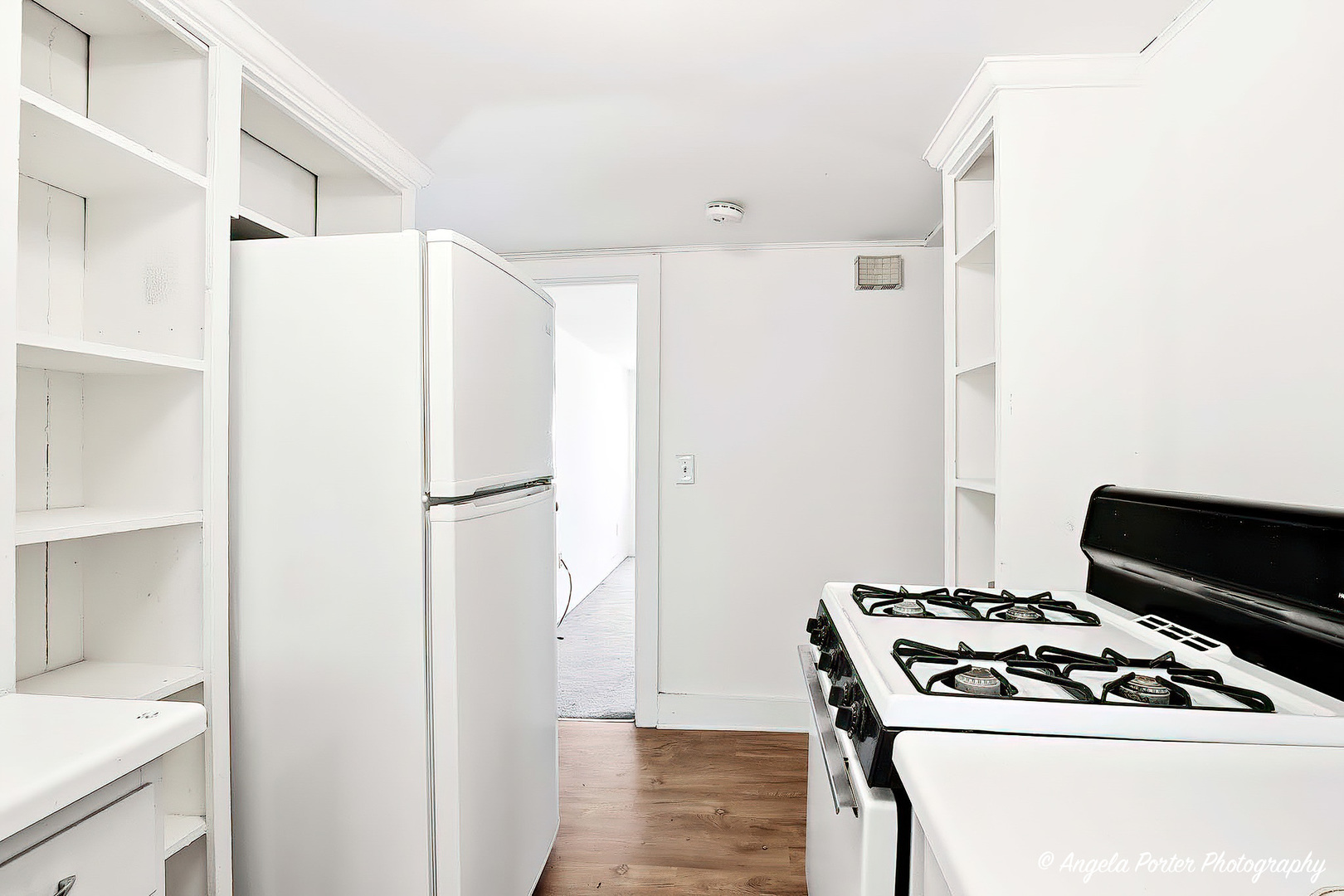 814 N River Road, McHenry, IL 60051