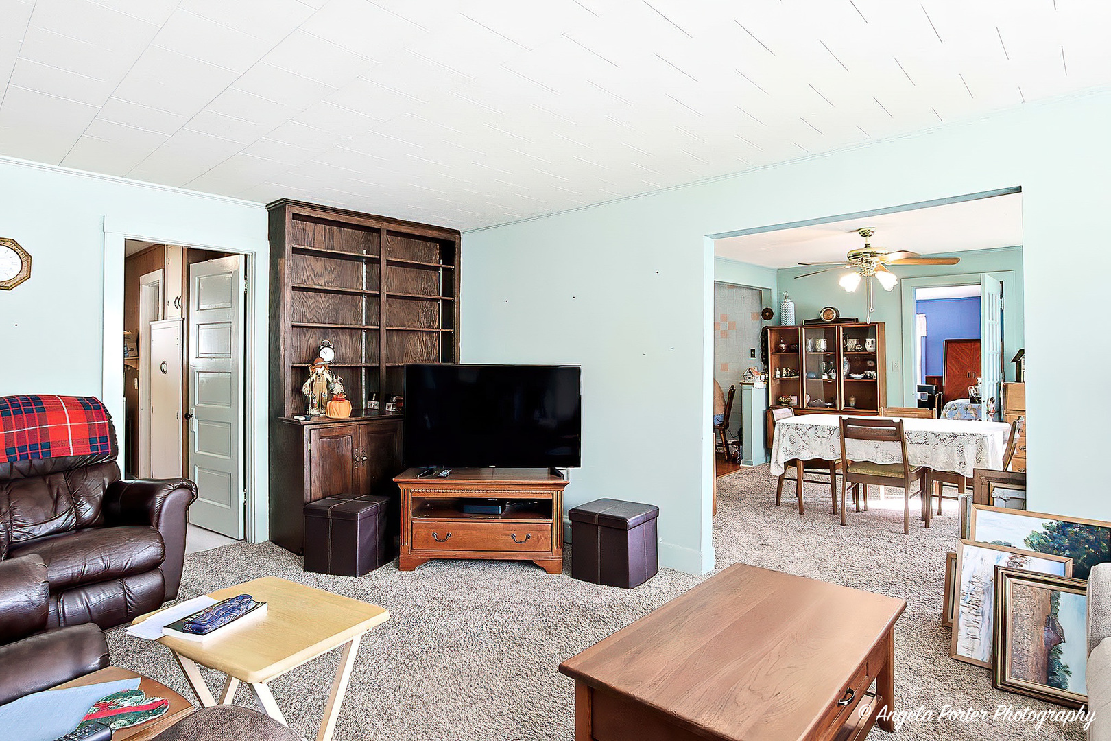 814 N River Road, McHenry, IL 60051