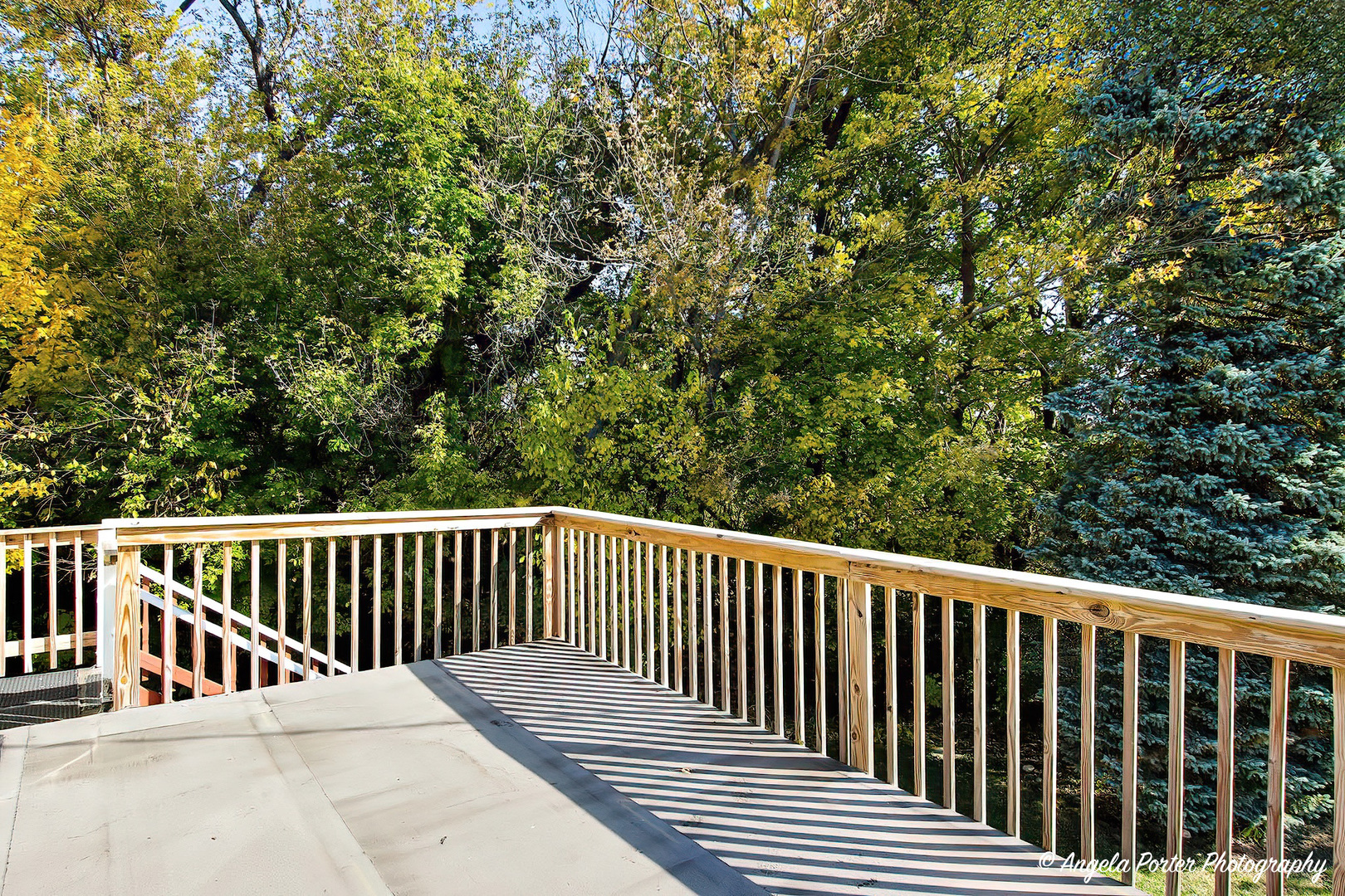 814 N River Road, McHenry, IL 60051