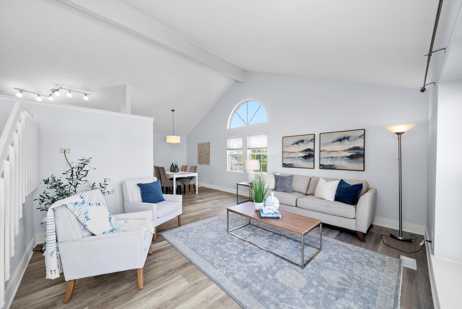 167 Forestview Court, Aurora, IL 60502