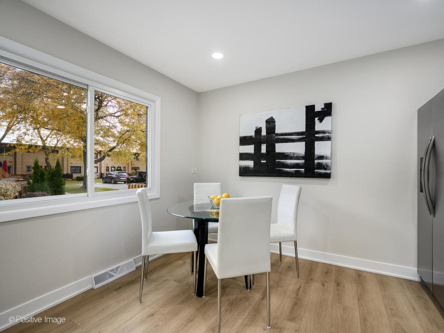 932 N Wheeling Road, Mount Prospect, IL 60056