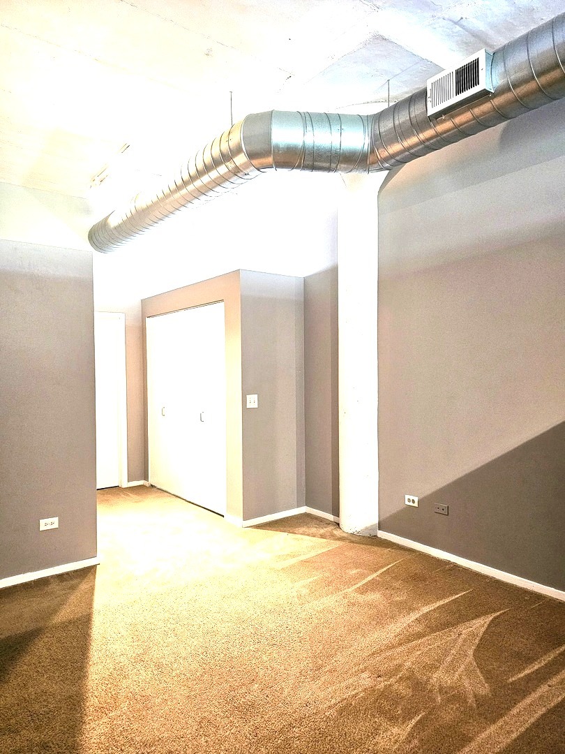 2323 W Pershing Road #230, Chicago, IL 60609