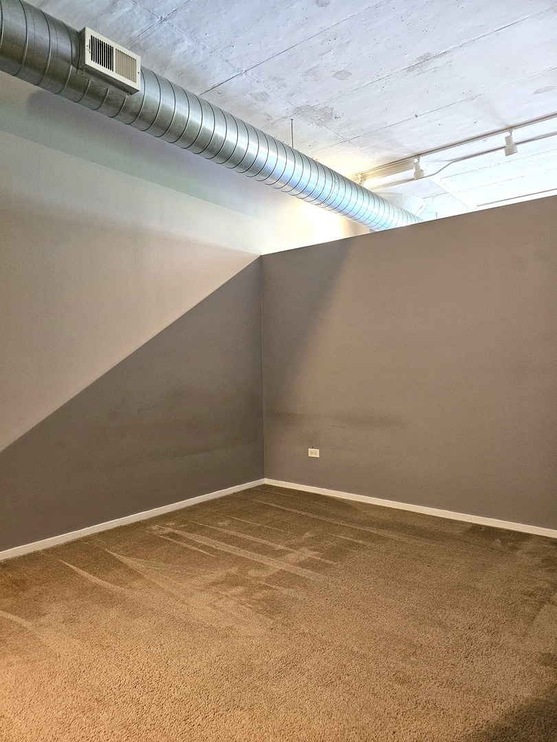 2323 W Pershing Road #230, Chicago, IL 60609