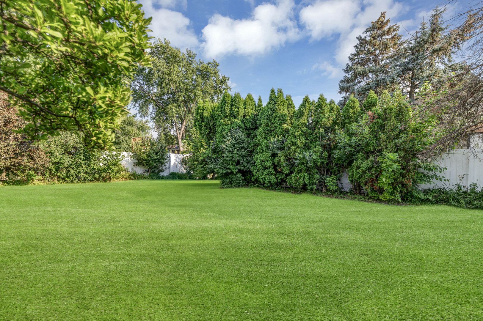 2315 Stepstone Lane, Hanover Park, IL 60133