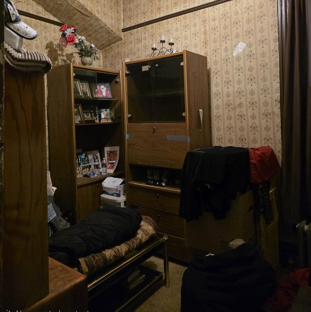 3902 W Fillmore Street, Chicago, IL 60624