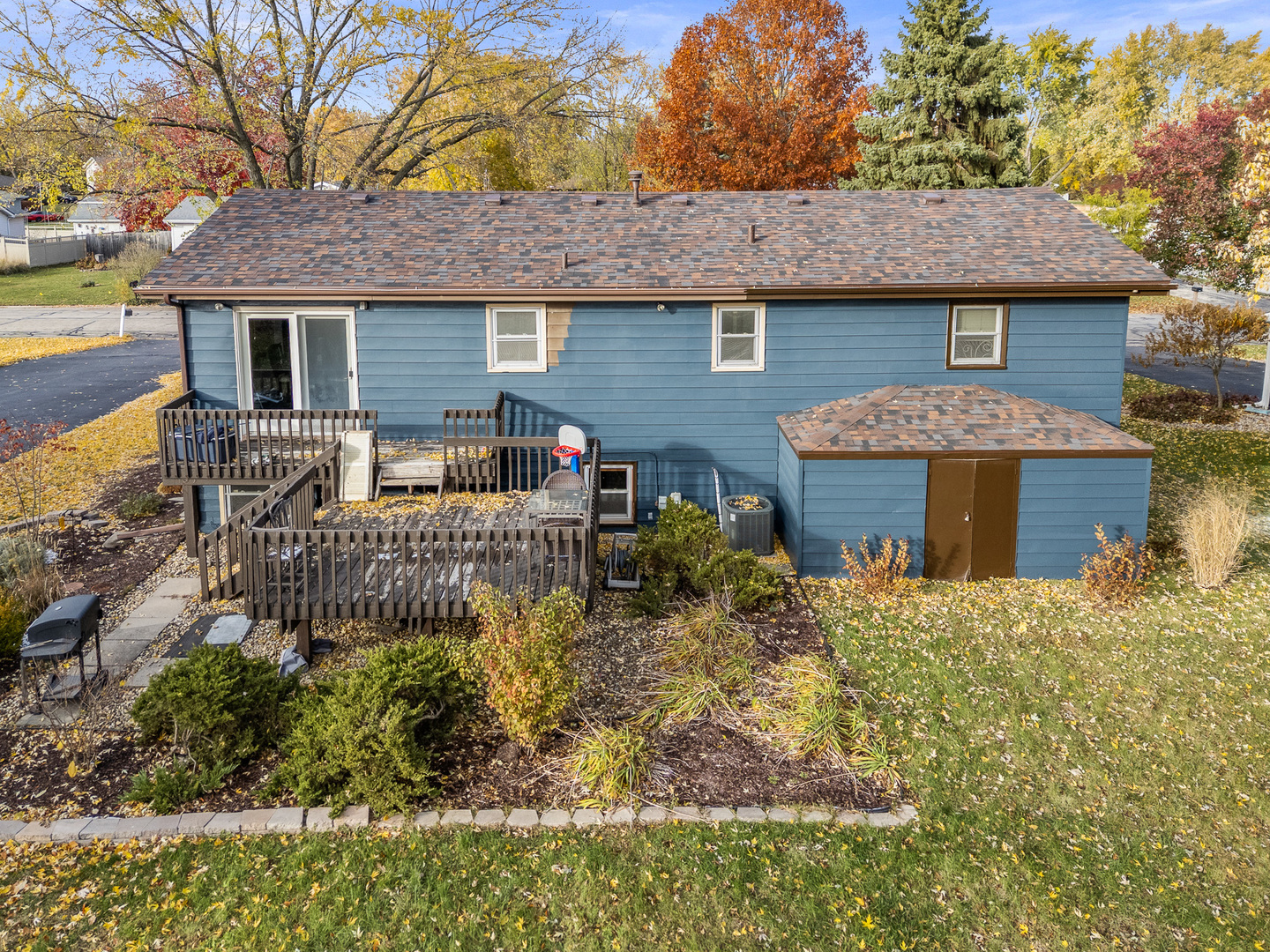 24333 S Valley Drive, Channahon, IL 60410