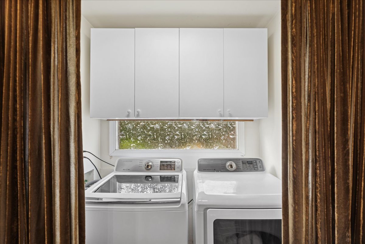 2813 Theresa Avenue, Waukegan, IL 60085