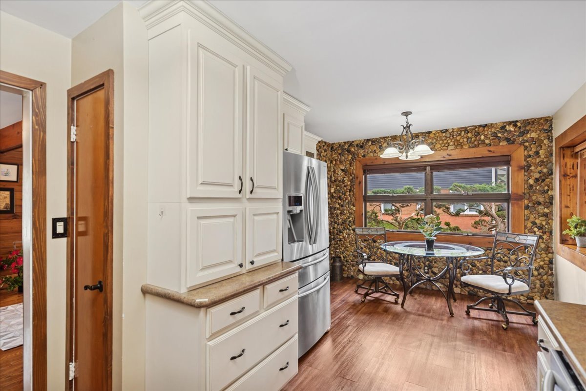 2813 Theresa Avenue, Waukegan, IL 60085