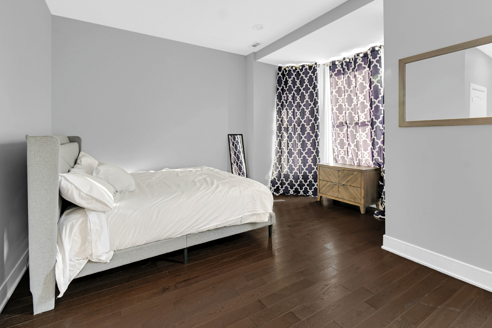 2324 W Warren Boulevard, Chicago, IL 60612