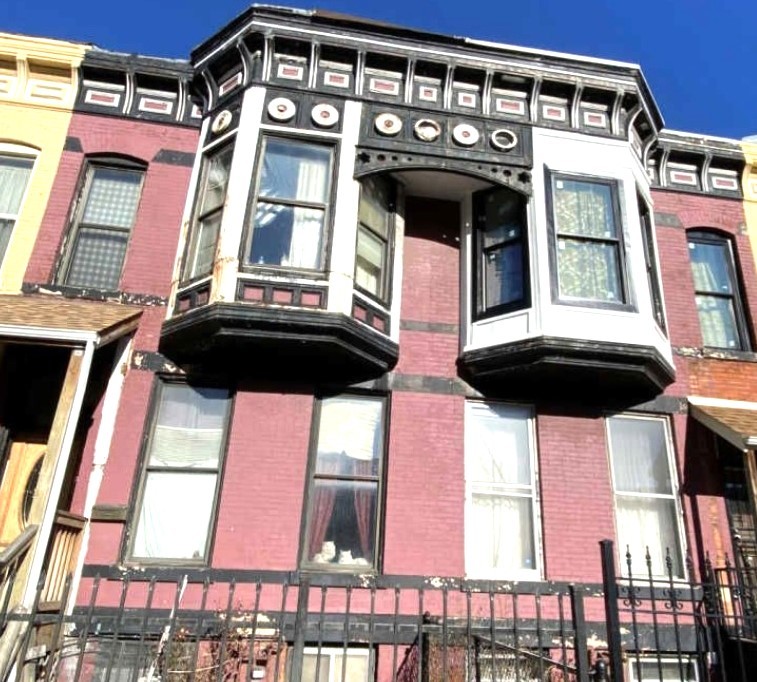 2324 W Warren Boulevard, Chicago, IL 60612