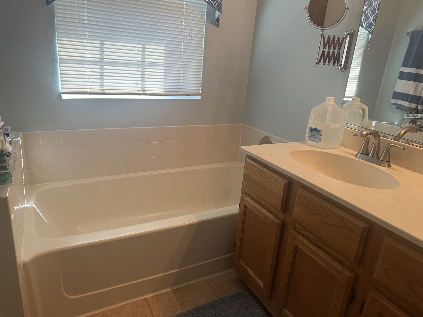 1027 Georgian Place, Bartlett, IL 60103