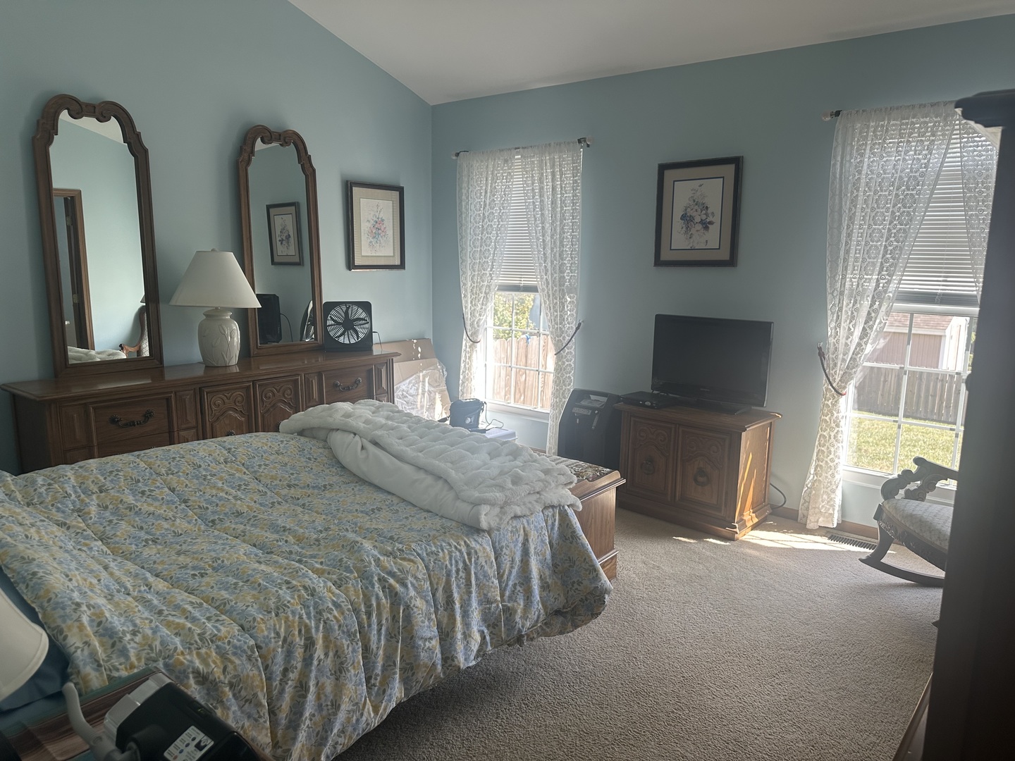 1027 Georgian Place, Bartlett, IL 60103