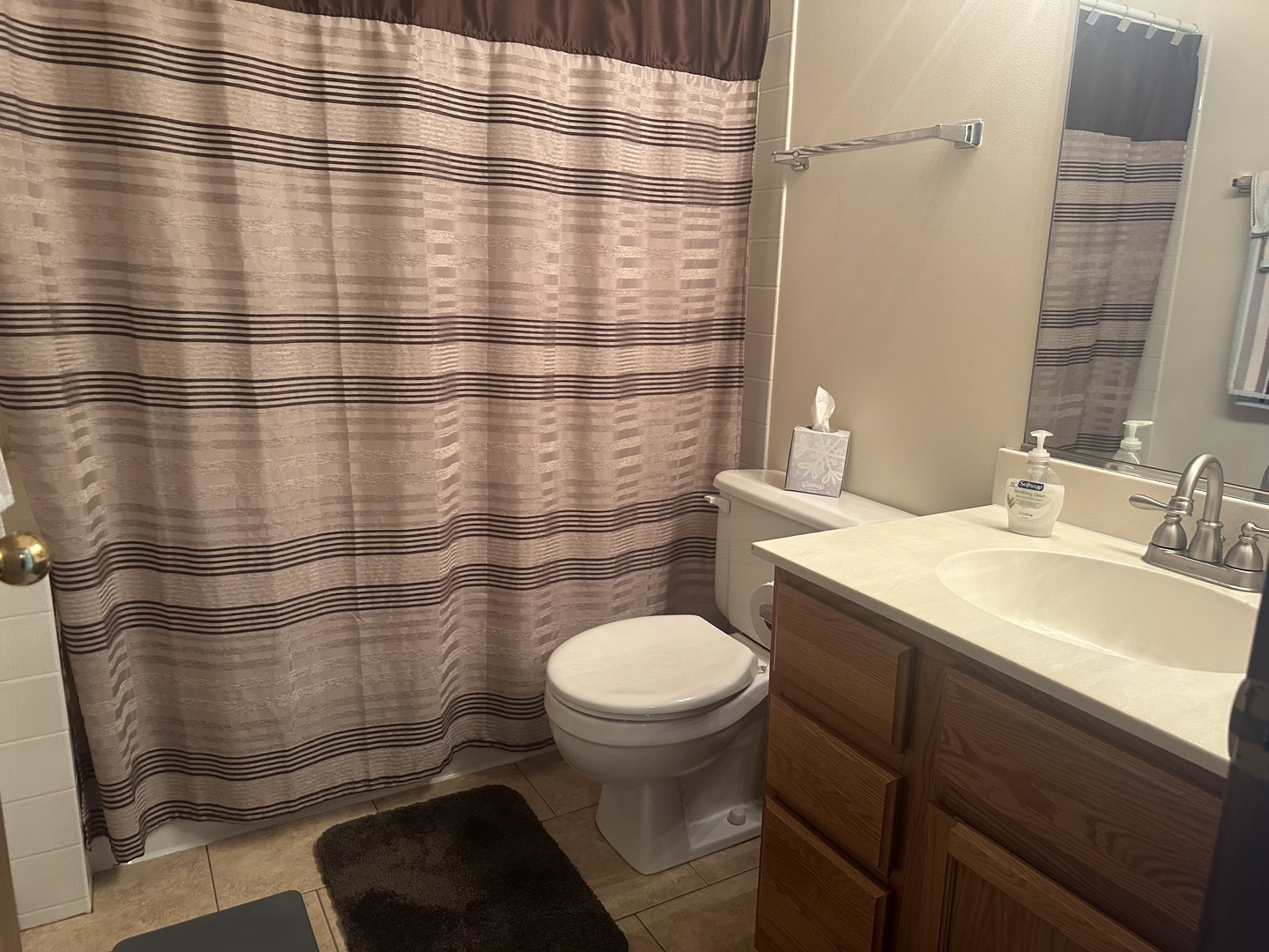 1027 Georgian Place, Bartlett, IL 60103