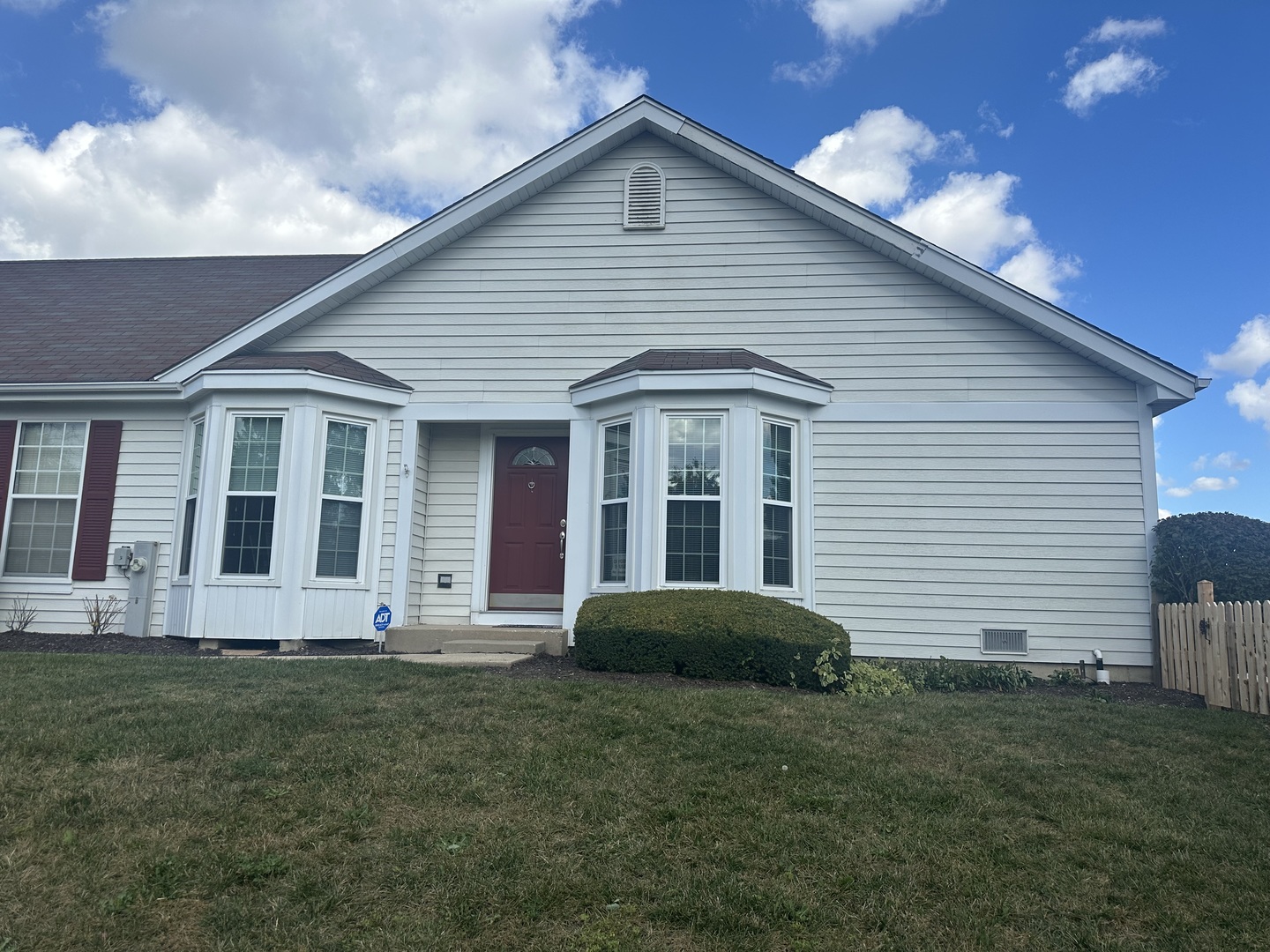 1027 Georgian Place, Bartlett, IL 60103