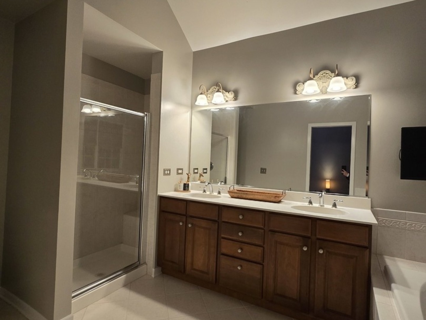 3401 Thunderbird Lane, Crystal Lake, IL 60012