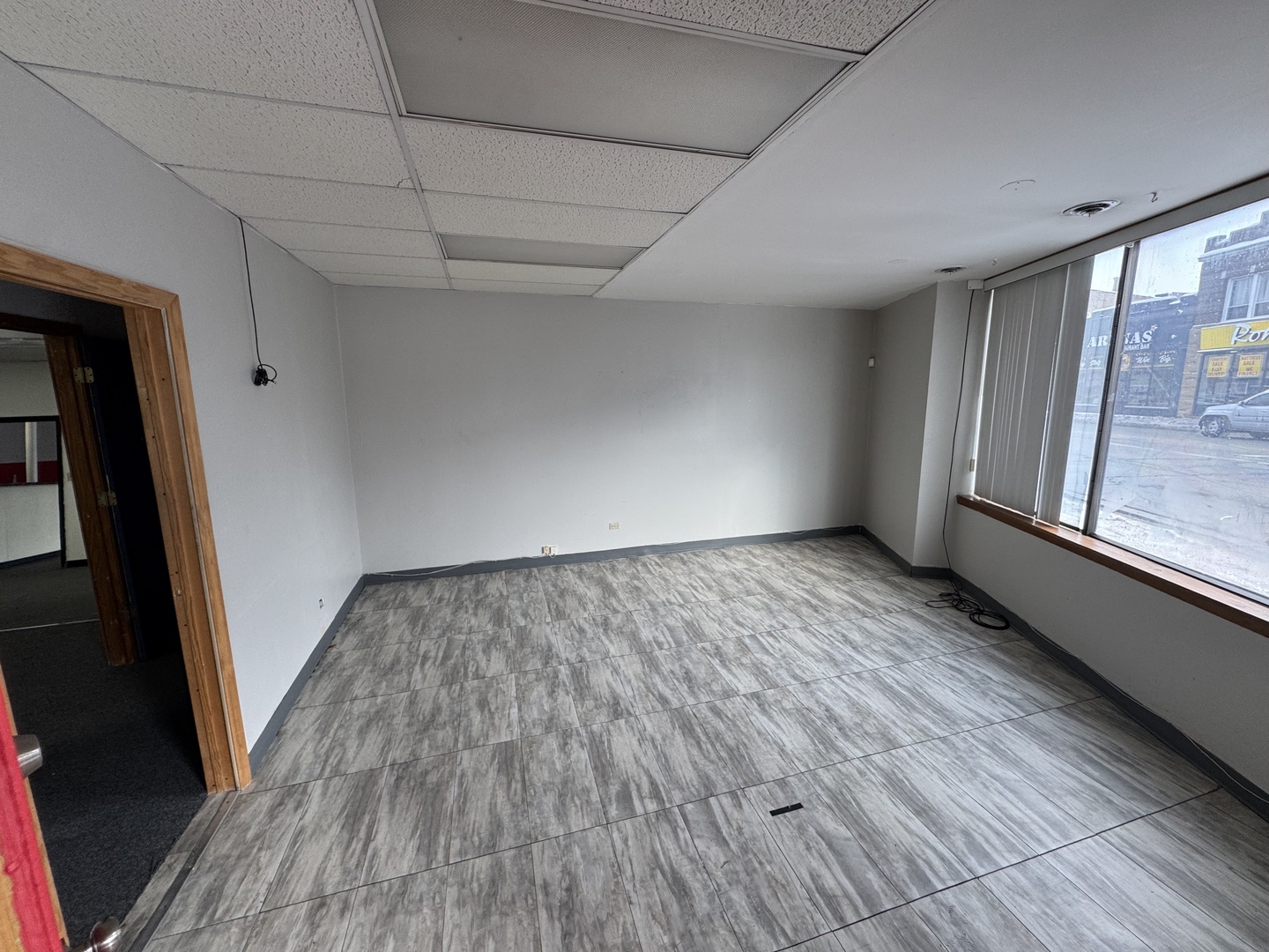 6244 S Archer Road, Summit, IL 60501