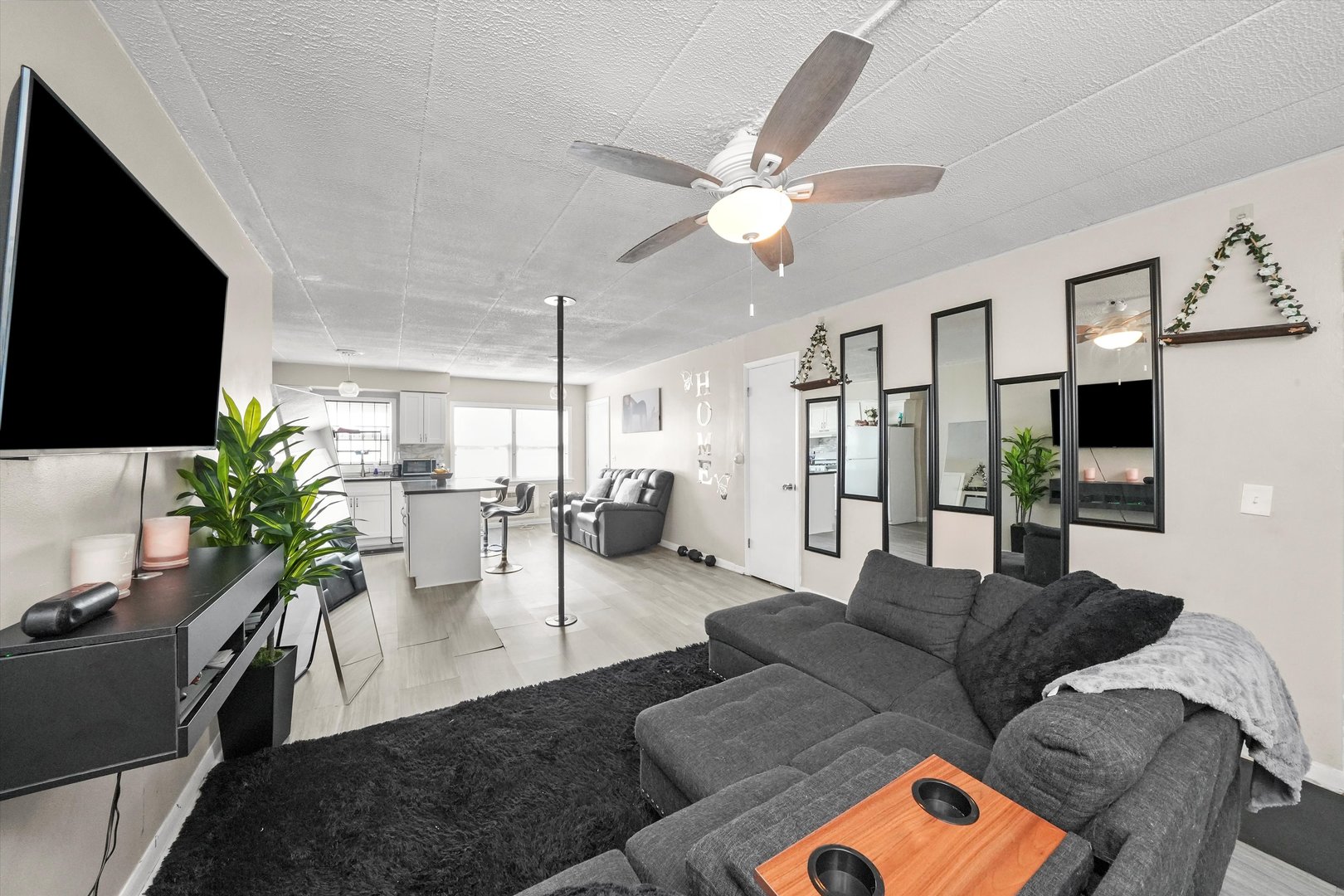 129 N Mason Avenue #105, Chicago, IL 60644