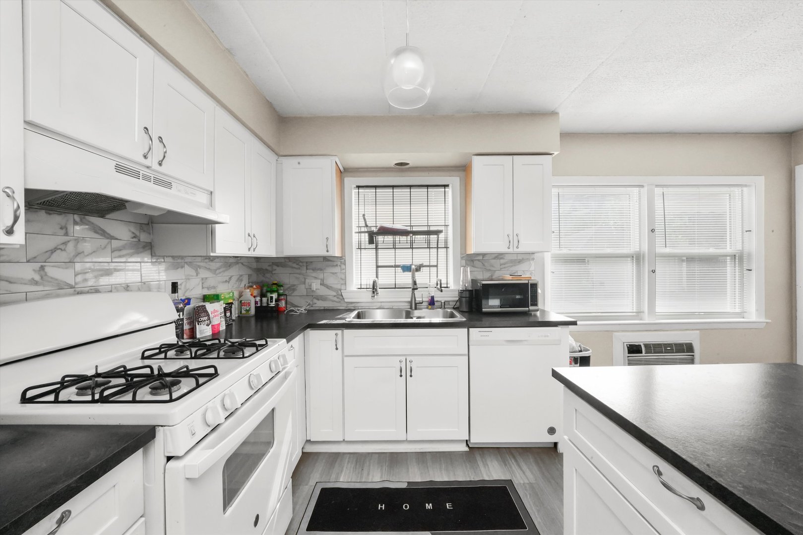 129 N Mason Avenue #105, Chicago, IL 60644