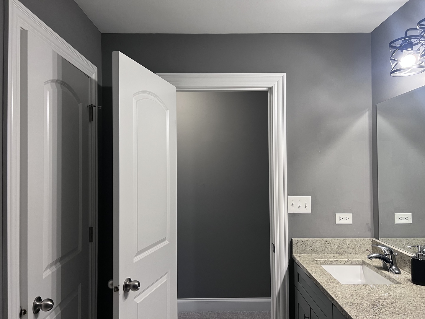 5354 Northwind Drive, Richton Park, IL 60471