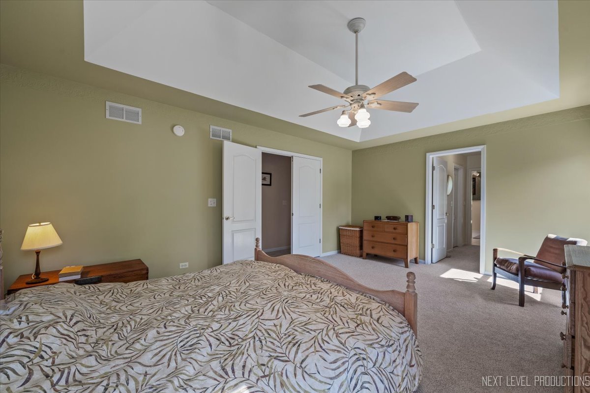 3212 Austin Court, Naperville, IL 60564