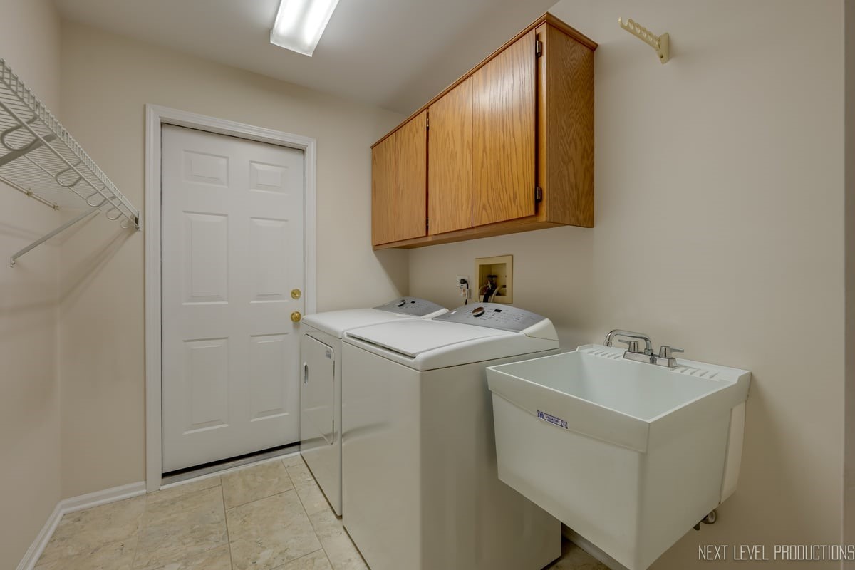 3212 Austin Court, Naperville, IL 60564