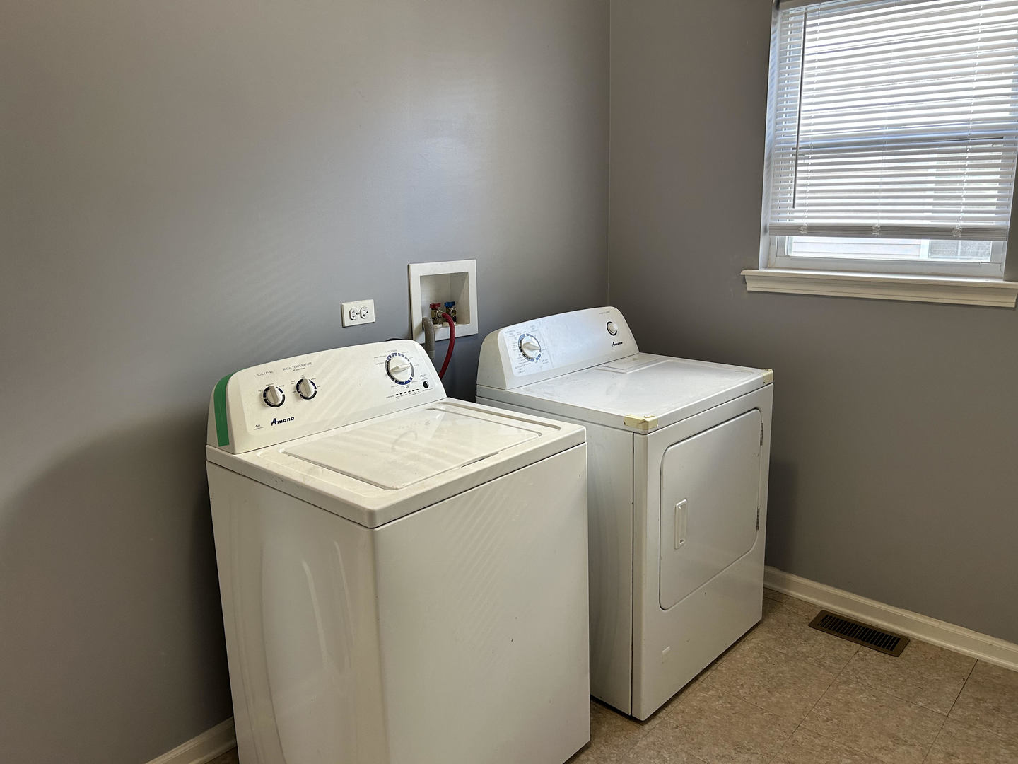 2643 Pecos Circle, Montgomery, IL 60538