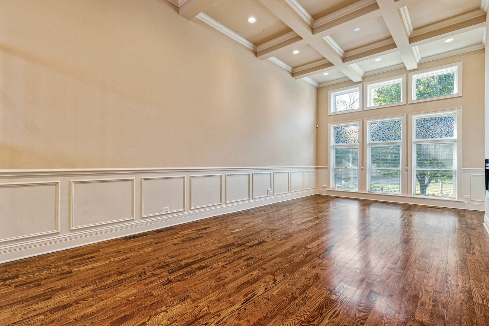 4065 S Ellis Avenue, Chicago, IL 60653